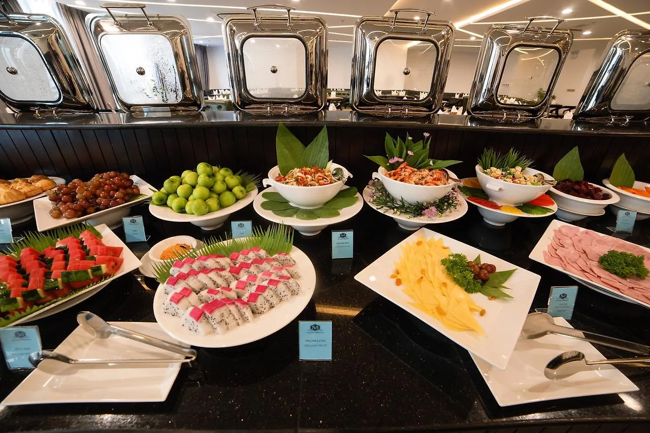 Majestic Premium Hotel Нячанг